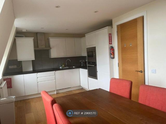 Apartment for rent in West Hoe, Mount Wise