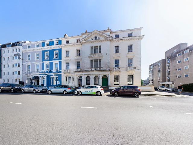 Apartment for rent in West Hoe, Mount Wise