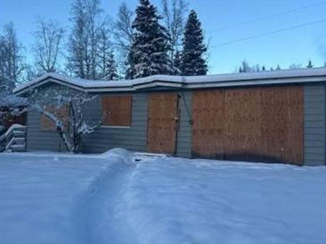 House for sale in Alaska