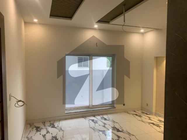 House for sale in Faisalabad, Islamabad Capital Territory