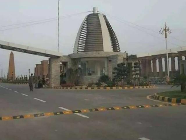 Land for sale in Faisalabad, Islamabad Capital Territory