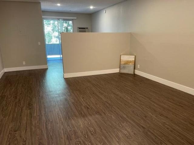 Apartment for rent in North Hollywood Neighborhood Council District, Canoga Park