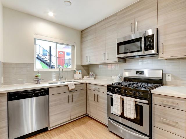 Apartment for rent in Burbank, California