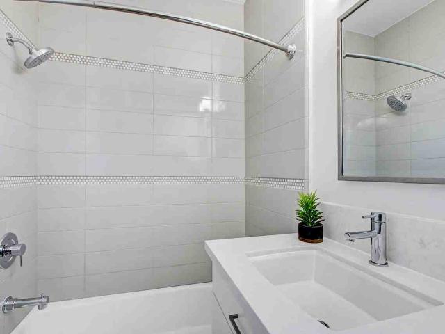 Apartment for rent in Burbank, California