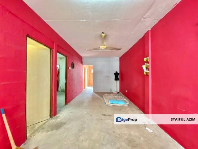 Flat for sale in Kajang, Langat