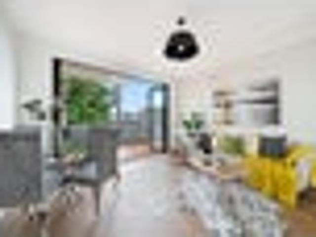 Townhouse for sale in Oratia, Oroua County