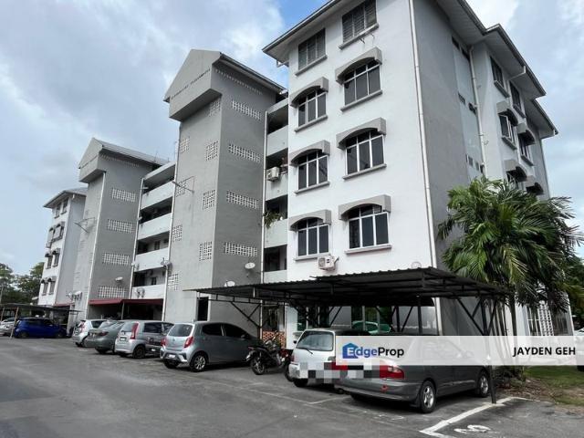 Flat for sale in Pekan Simpang Kuala, Kampung Pegawai