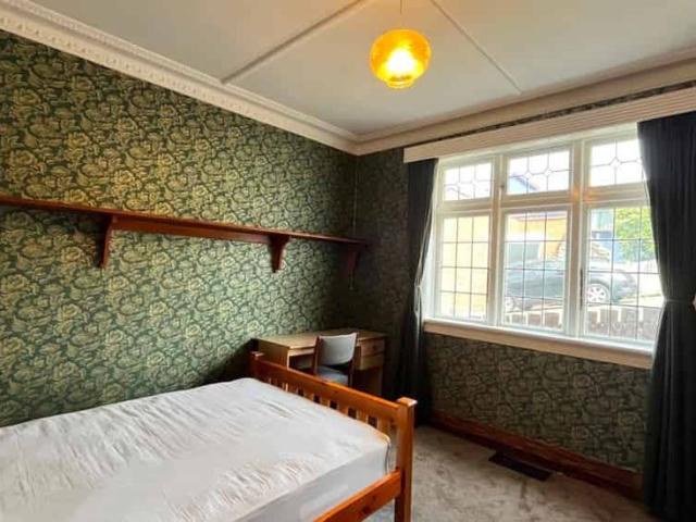 Property for rent in Otakou