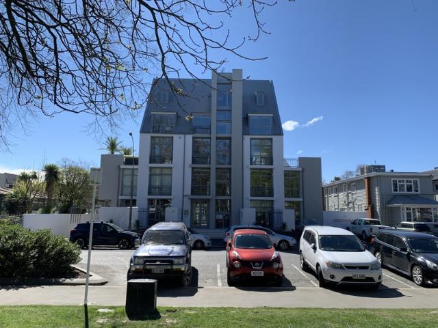 Apartment for rent in Christchurch Central, Linwood-Central-Heathcote Community