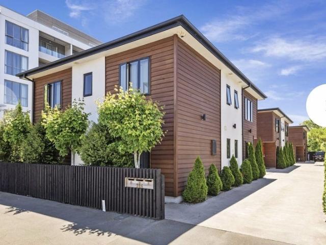 Apartment for rent in Heathcote, Canterbury
