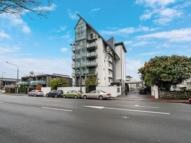 Apartment for rent in Little Akaloa, Canterbury