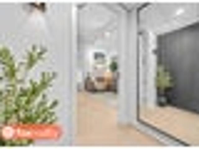 Apartment for rent in Te Tōangaroa, Auckland