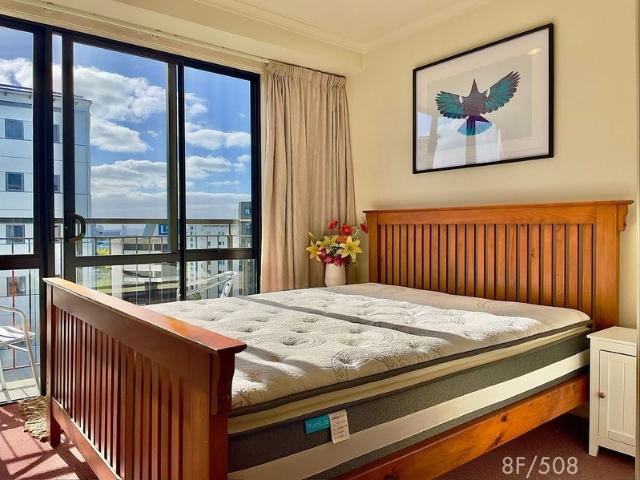 Apartment for rent in Newton, Auckland