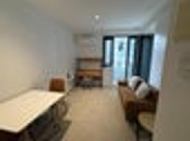Apartment for rent in Te Tōangaroa, Auckland