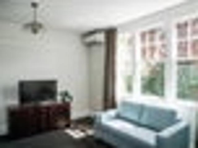 Apartment for rent in Heathcote, Canterbury