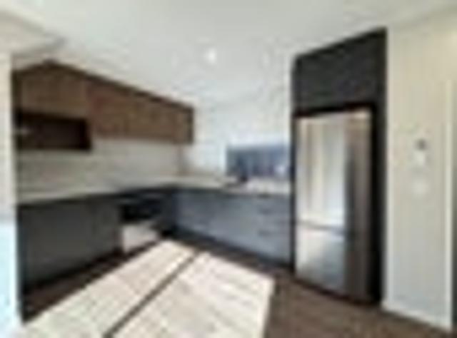 Townhouse for rent in Heathcote, Canterbury