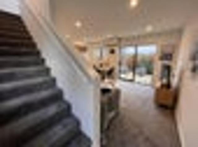 Apartment for rent in Heathcote, Canterbury