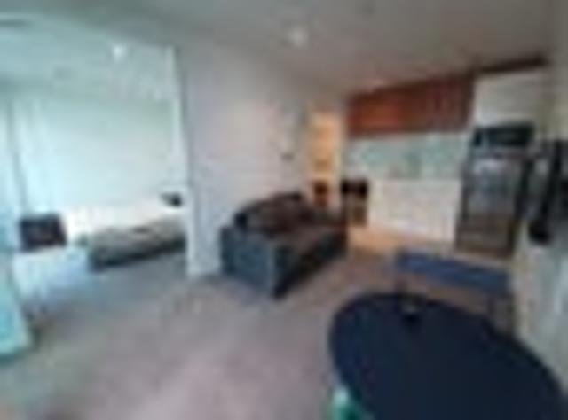 Apartment for rent in Te Tōangaroa, Auckland