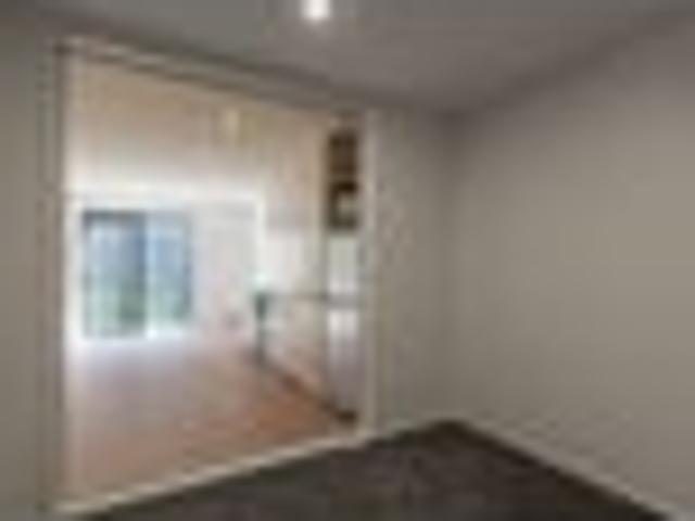 Townhouse for rent in Heathcote, Canterbury