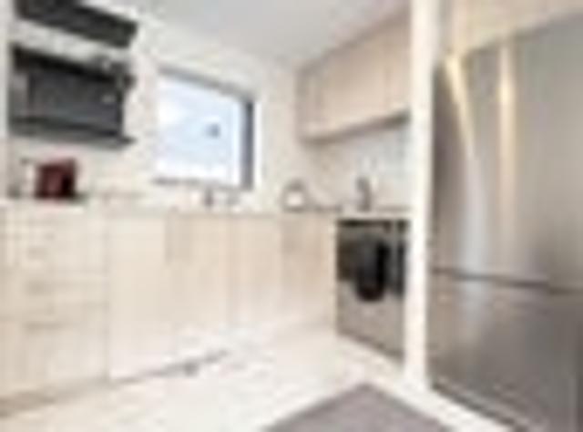 Townhouse for rent in Heathcote, Canterbury