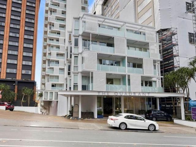 Apartment for rent in Te Tōangaroa, Auckland