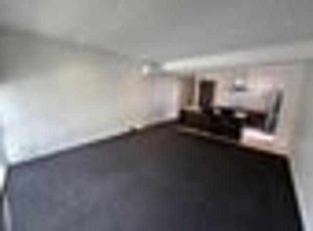 Apartment for rent in Newton, Auckland