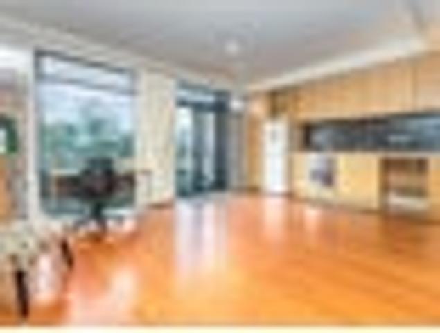 Apartment for rent in Newton, Auckland