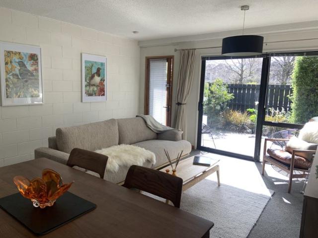 Apartment for rent in Heathcote, Canterbury