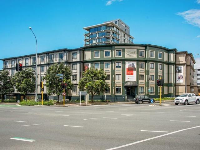 Apartment for rent in Newton, Auckland
