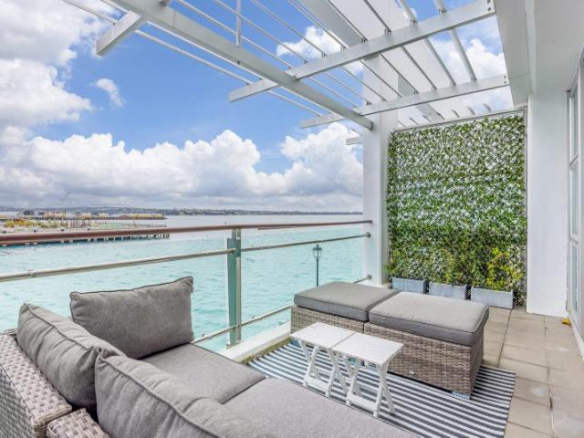 Apartment for rent in Princes Wharf, Auckland
