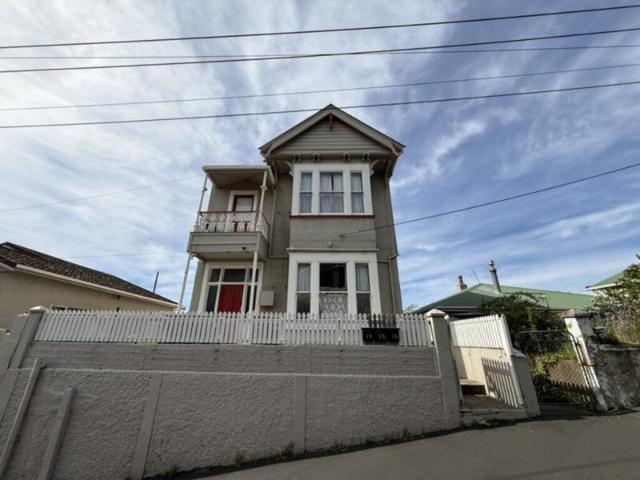House for rent in Otakou