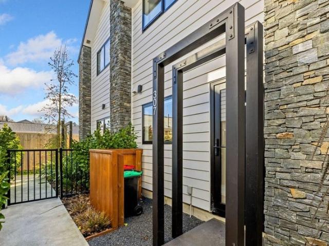 House for rent in Christchurch Central, Linwood-Central-Heathcote Community