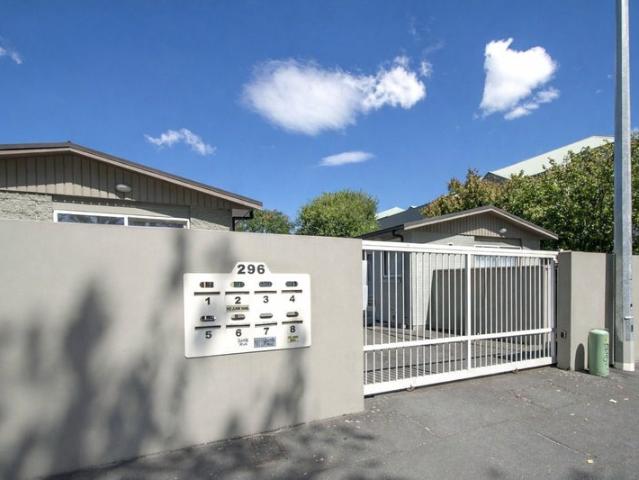 Apartment for rent in Little Akaloa, Canterbury