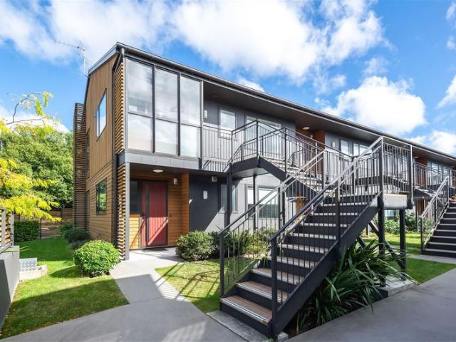 Apartment for rent in Heathcote, Canterbury