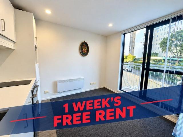 Apartment for rent in Te Tōangaroa, Auckland
