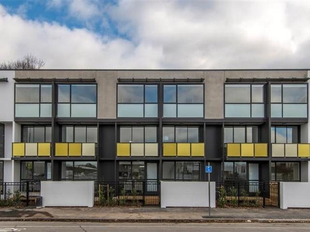 Apartment for rent in Christchurch Central, Linwood-Central-Heathcote Community