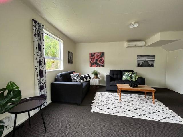 House for rent in Otakou