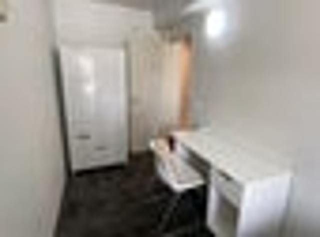 Apartment for rent in Newton, Auckland