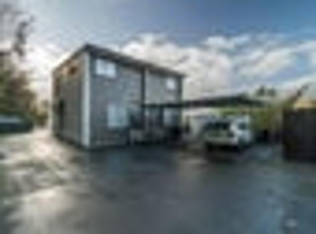 Townhouse for rent in Otakou
