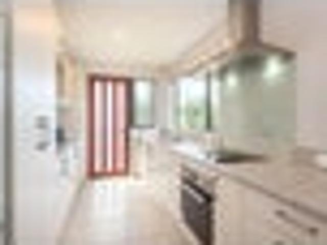 Apartment for rent in Heathcote, Canterbury
