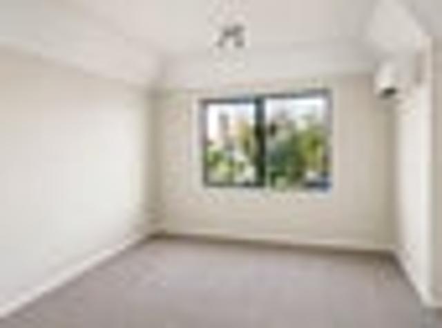 Apartment for rent in Christchurch Central, Linwood-Central-Heathcote Community