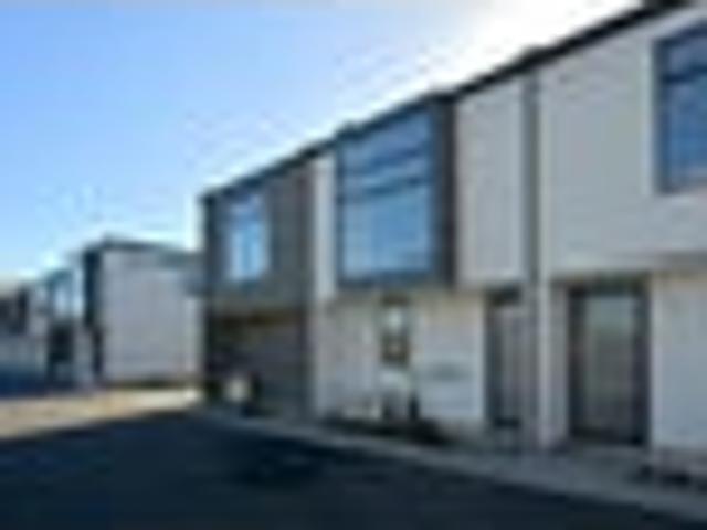 Townhouse for rent in Christchurch Central, Linwood-Central-Heathcote Community
