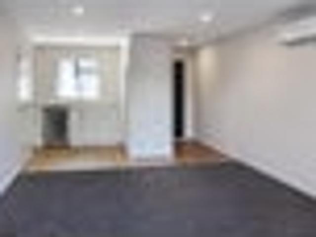Townhouse for rent in North Linwood, Linwood-Central-Heathcote Community