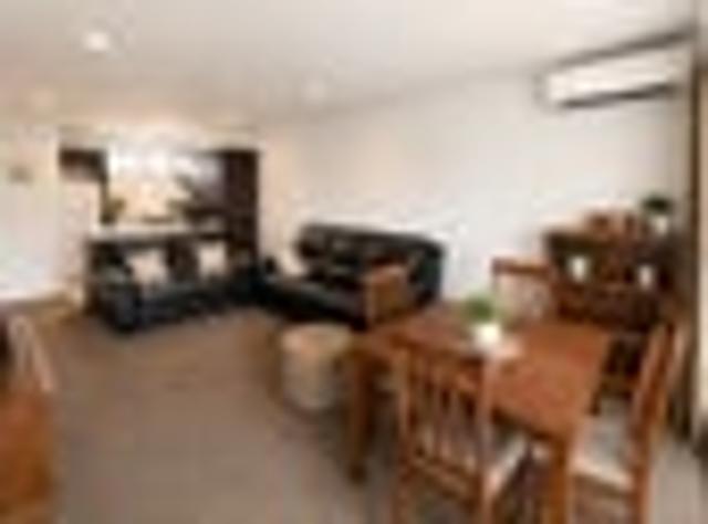 Townhouse for rent in Heathcote, Canterbury