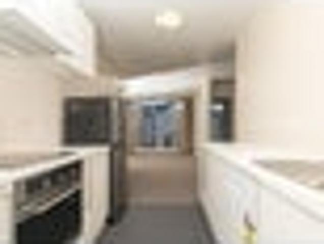 Apartment for rent in Newton, Auckland