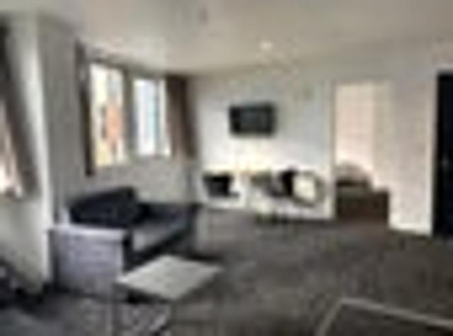Apartment for rent in Te Tōangaroa, Auckland