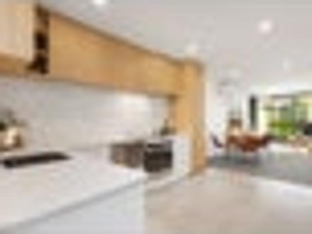 Townhouse for rent in Heathcote, Canterbury