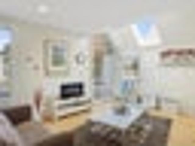 Apartment for rent in Heathcote, Canterbury