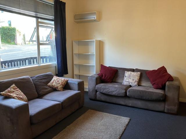House for rent in Otakou