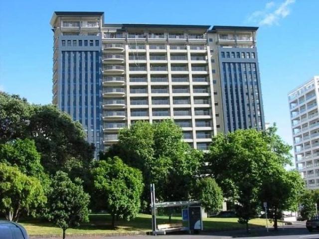 Apartment for rent in Te Tōangaroa, Auckland